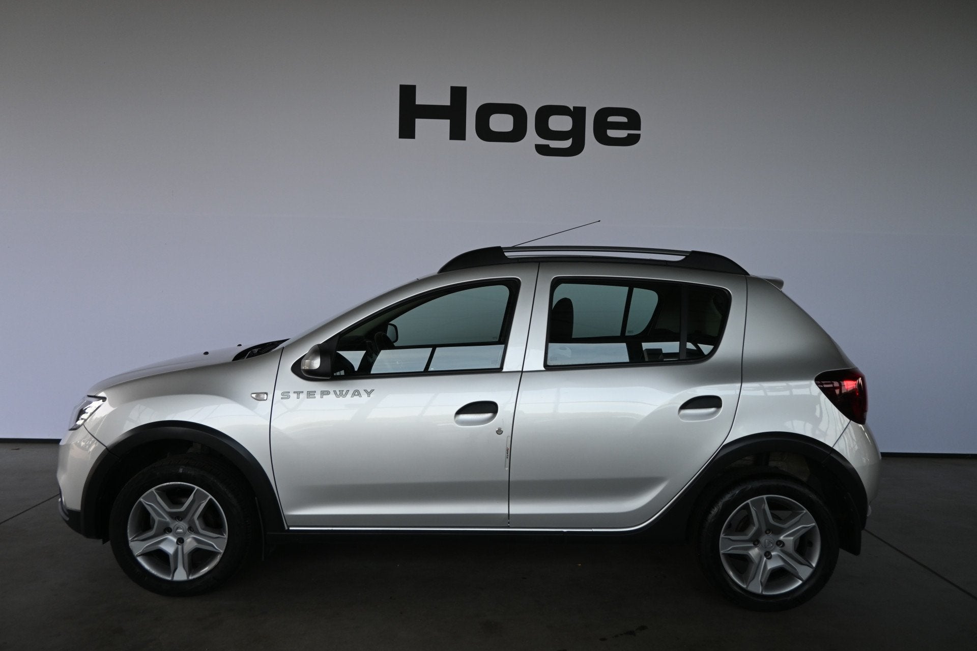 Dacia Sandero 0.9 TCe Stepway Laureate Automaat Airco Cruise, Auto's, 898 cc, Stof, Met garantie (alle), Bedrijf