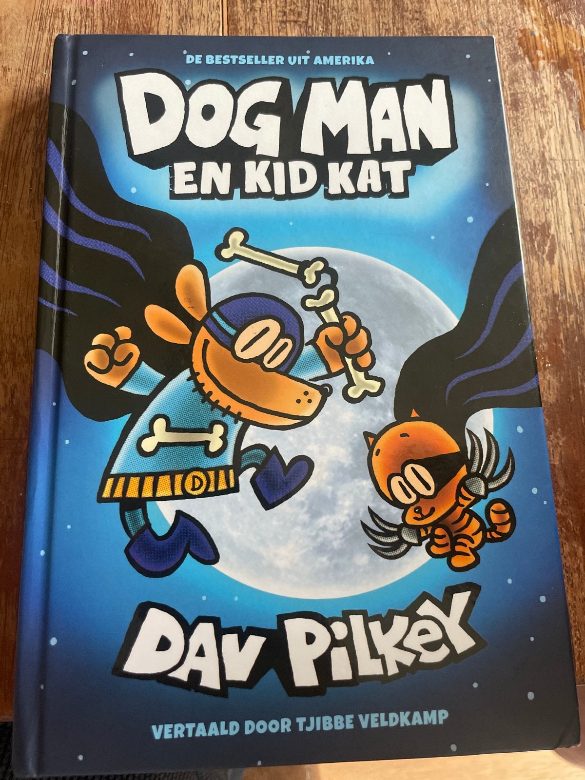 Dog Man en Kid Kat - Dav Pilkey, Ophalen of Verzenden, Zo goed als nieuw, Fictie algemeen