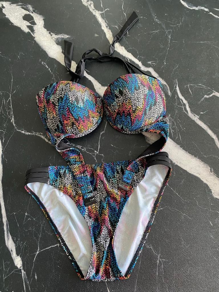 Livera bikini maat 40, Kleding | Dames, Badmode en Zwemkleding, Ophalen of Verzenden, Gedragen, Overige kleuren, Bikini
