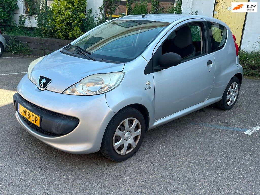 Peugeot 107 1.0-12V XR / Inruilkoopje, Auto's, Voorwielaandrijving, Airbags, Gebruikt, 765 kg