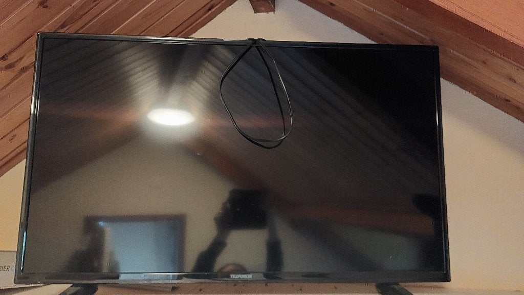Televisie  Telefunken, LED, 50 Hz, Zo goed als nieuw, 100 cm of meer