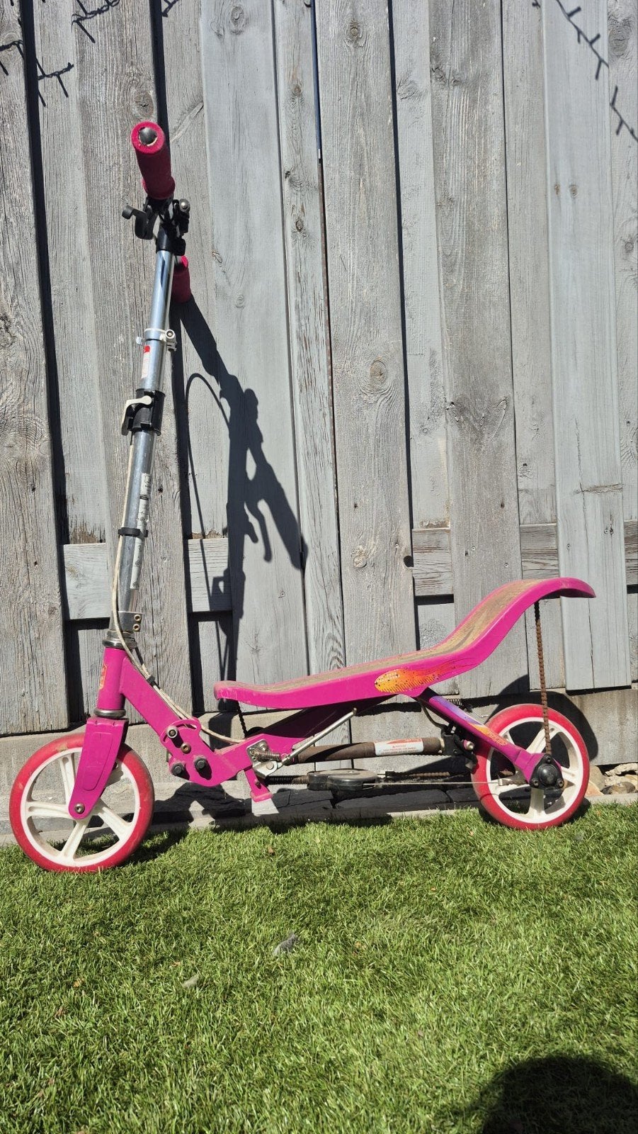 Roze Space Scooter - Gebruikt, maar functioneel, Fietsen en Brommers, Steps, Gebruikt, Gewone step, Ophalen of Verzenden