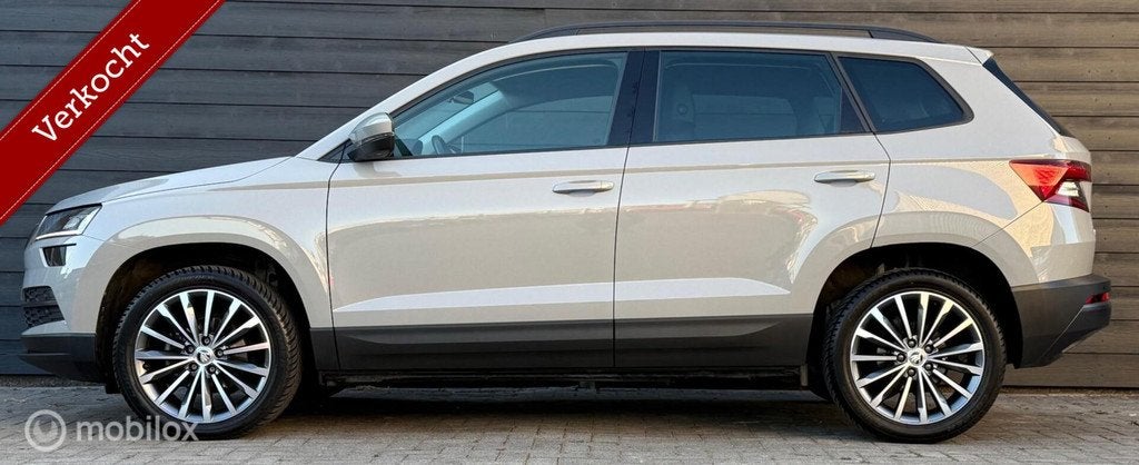 Skoda Karoq 1.5 TSI ACT Style Viritual/ACC/Carplay/Clima/Cam, 4 cilinders, Karoq, Bedrijf, 19 km/l