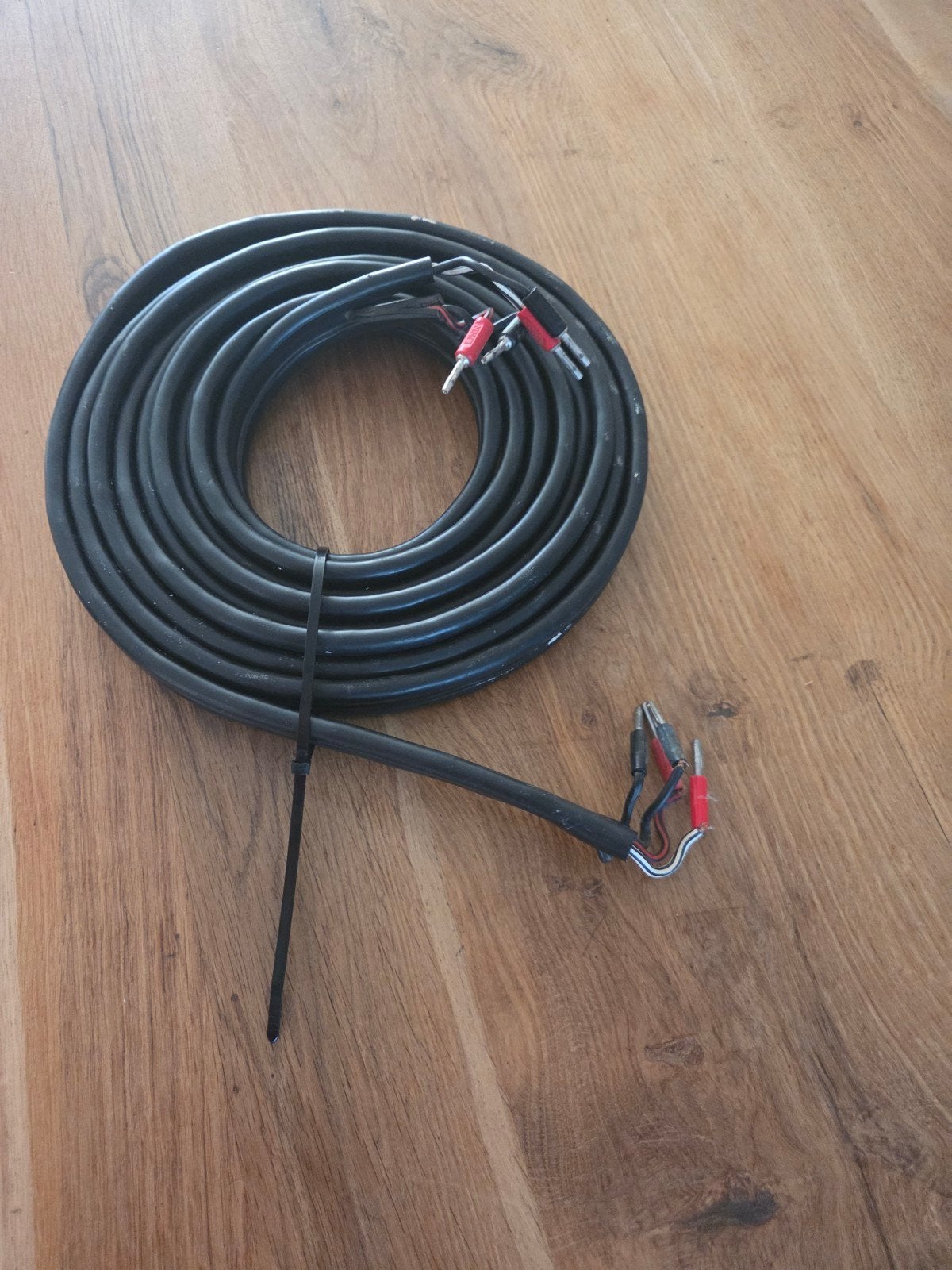 Linn K400 luidsprekerkabels met Linn pluggen (3.5m & 5.7m), Ophalen, Gebruikt, 2 tot 5 meter, Luidsprekerkabel