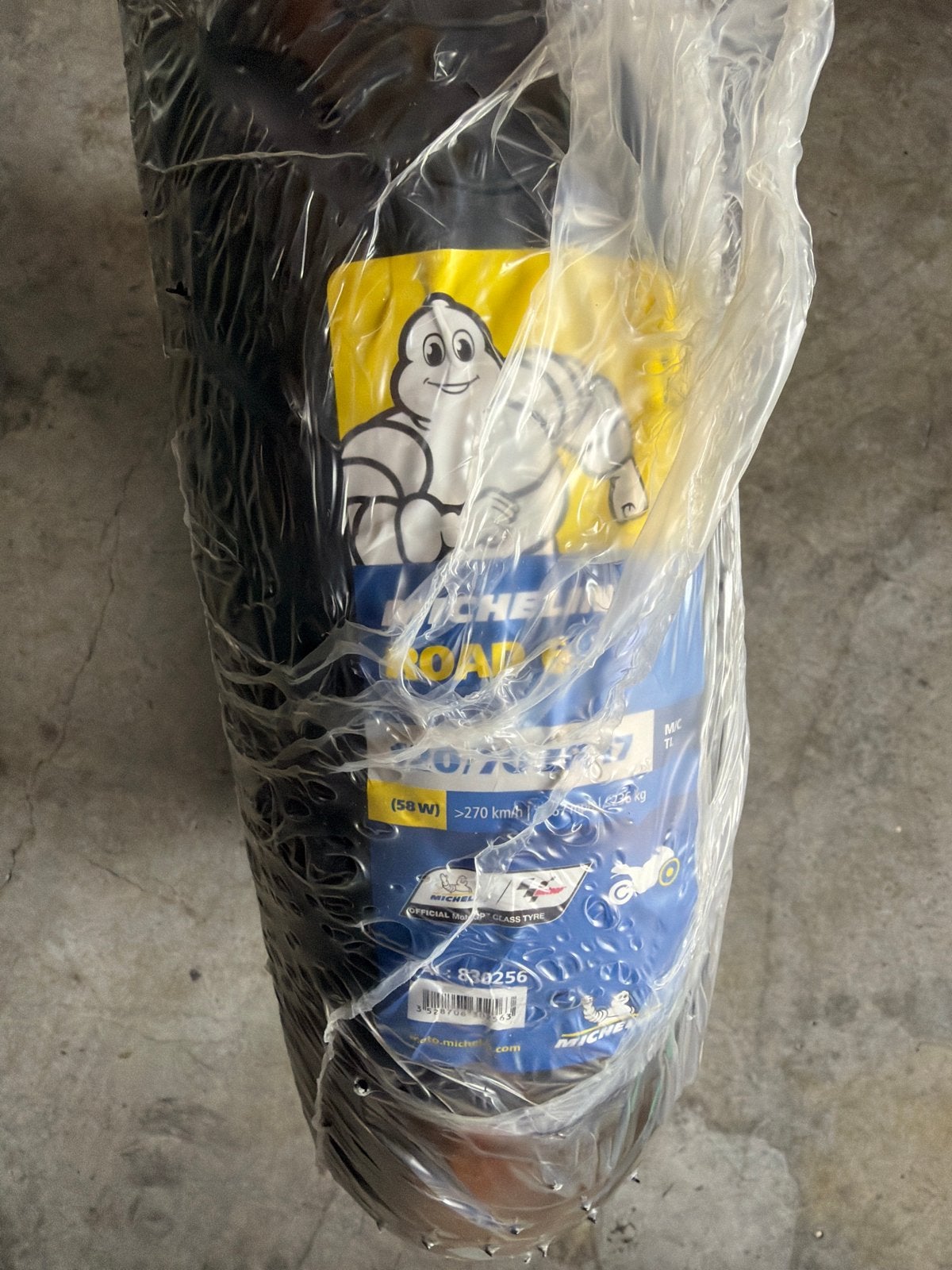 Michelin Road 6 Voorband 120/70 17 Nieuw DOT 1626, Motoren, Ophalen of Verzenden, Nieuw