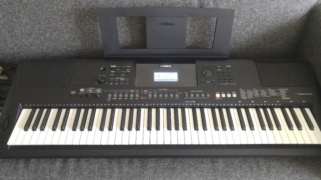 Yamaha PSR-EW410 (76 toetsen), Muziek en Instrumenten, Keyboards, Yamaha, Ophalen of Verzenden, Zo goed als nieuw, Aanslaggevoelig