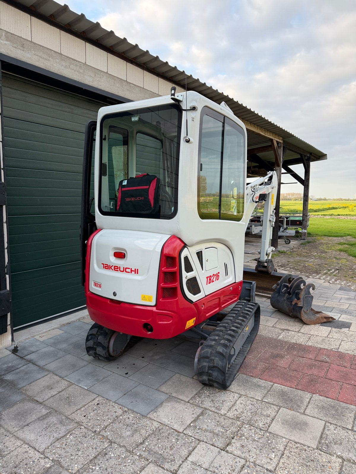 TAKEUCHI TB216 | 2024 slechts! 310u. minigraver graafmachine, Zakelijke goederen, Ophalen of Verzenden, Graafmachine