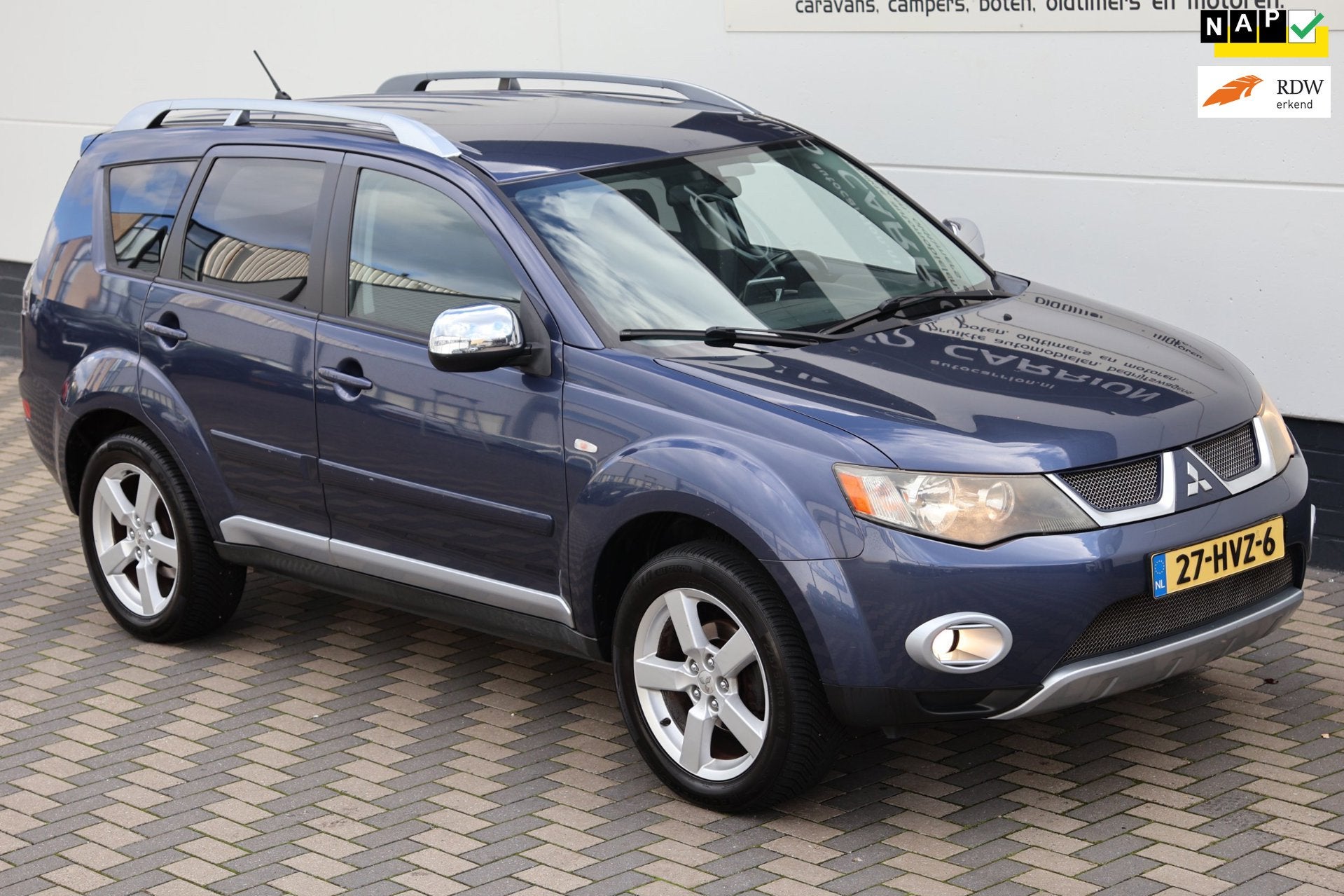 Mitsubishi Outlander 2.4 Invite 2WD Trekhaak Cruise NAP !, Auto's, Voorwielaandrijving, Zwart, 4 cilinders, Blauw