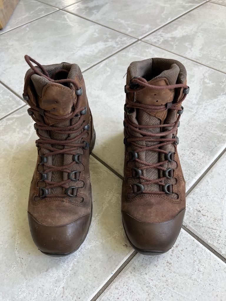 Gedragen paar HAIX Scout wandelschoenen maat 7. 40,5, Verzenden, Gebruikt, Schoenen