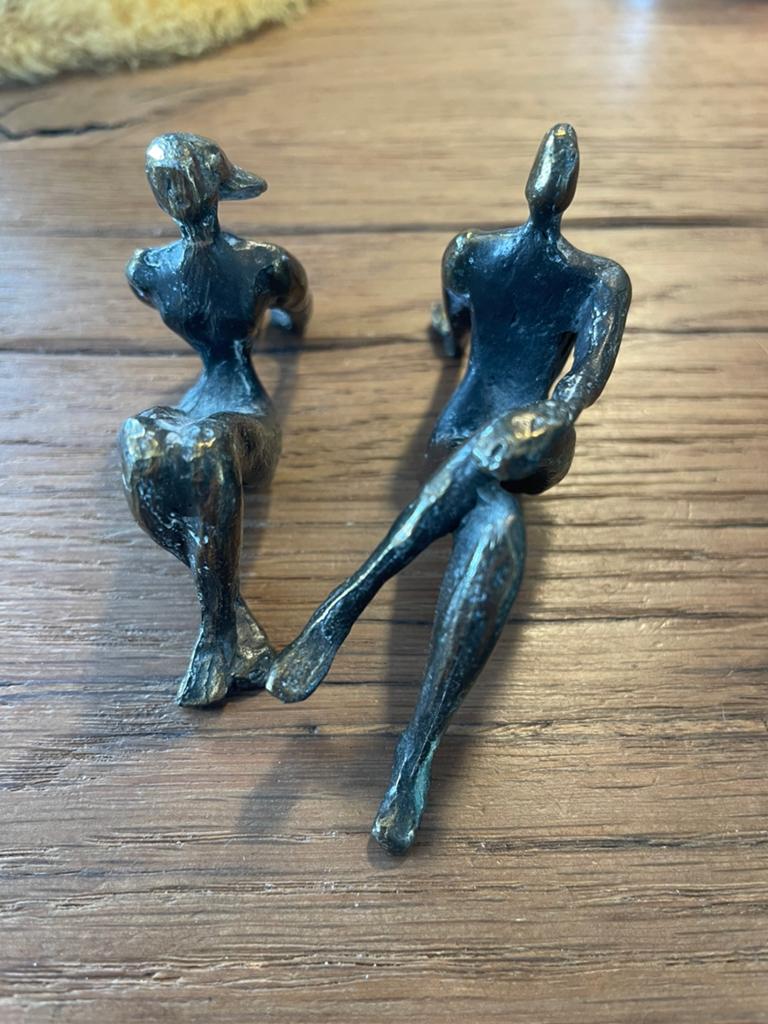 Corry Ammerlaan Sculptuur ‘Aandacht voor Elkaar’, Verzenden, Brons