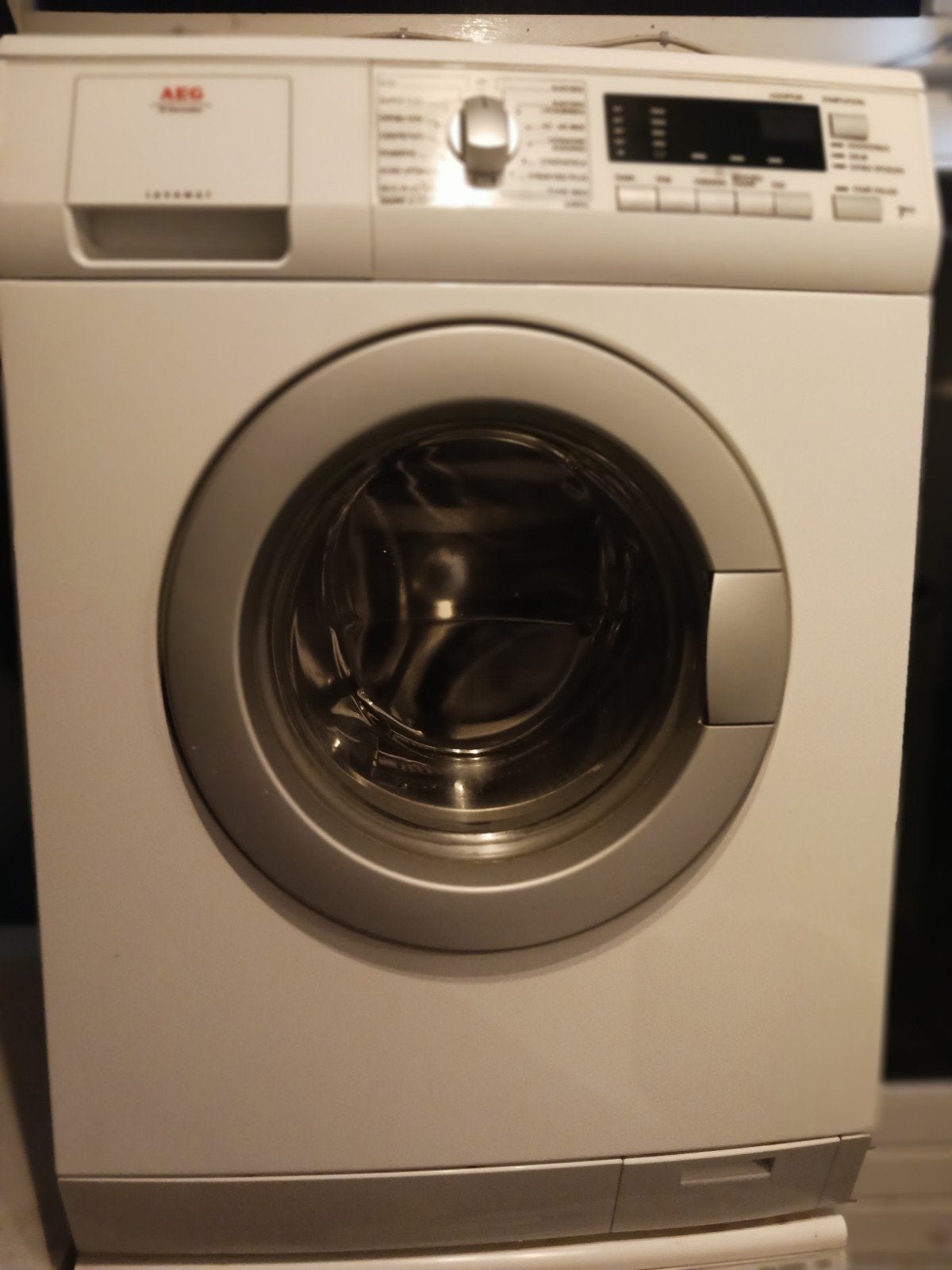 AEG Lavamat 64851L wasmachine ( Met garantie ), Ophalen of Verzenden, Zo goed als nieuw, 85 tot 90 cm, 1200 tot 1600 toeren