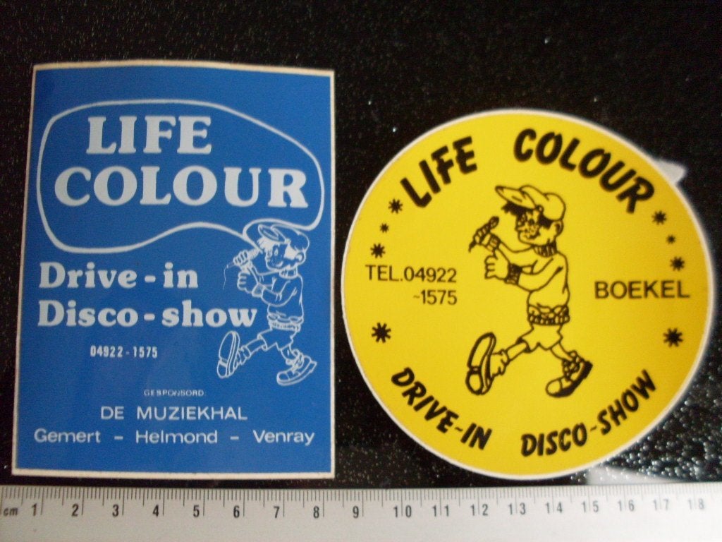 2x sticker life colour drive in disco show boekel logo, Verzamelen, Verzenden, Zo goed als nieuw, Bedrijf of Vereniging