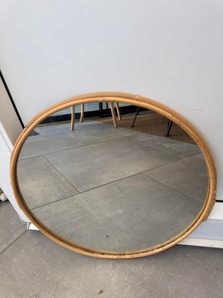 Bamboe houten ronde spiegel 40 cm van Xenos, Minder dan 50 cm, Rond, Ophalen of Verzenden, Zo goed als nieuw