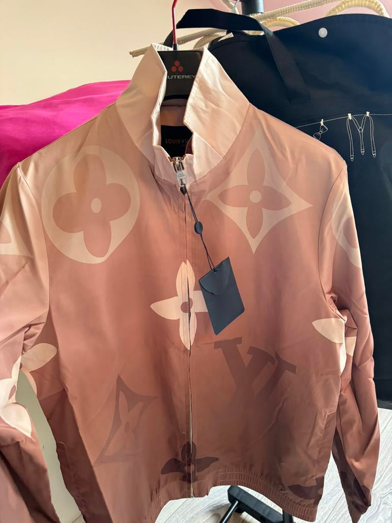 Louis vuitton jas, Kleding | Heren, Jassen | Zomer, Ophalen, Zo goed als nieuw, Maat 56/58 (XL), Zwart