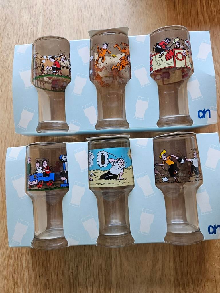 Suske en Wiske glazen set - Albert Heijn actie, Ophalen of Verzenden, Suske en Wiske, Nieuw, Gebruiksvoorwerp