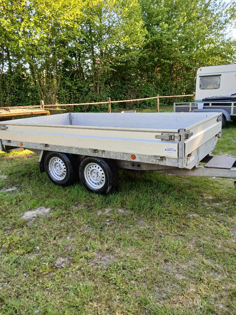 Plateauwagen hapert 2700 kg ,hapert 1300 kg, Ophalen of Verzenden