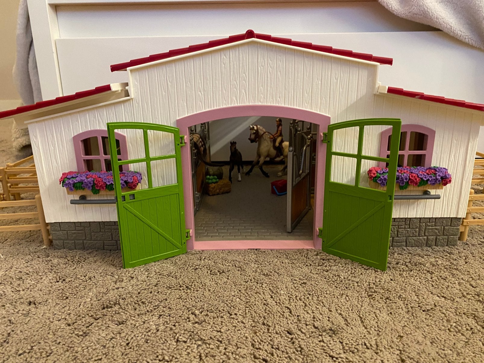 Schleich horse club manege met paarden en ruiter, Ophalen of Verzenden, Gebruikt