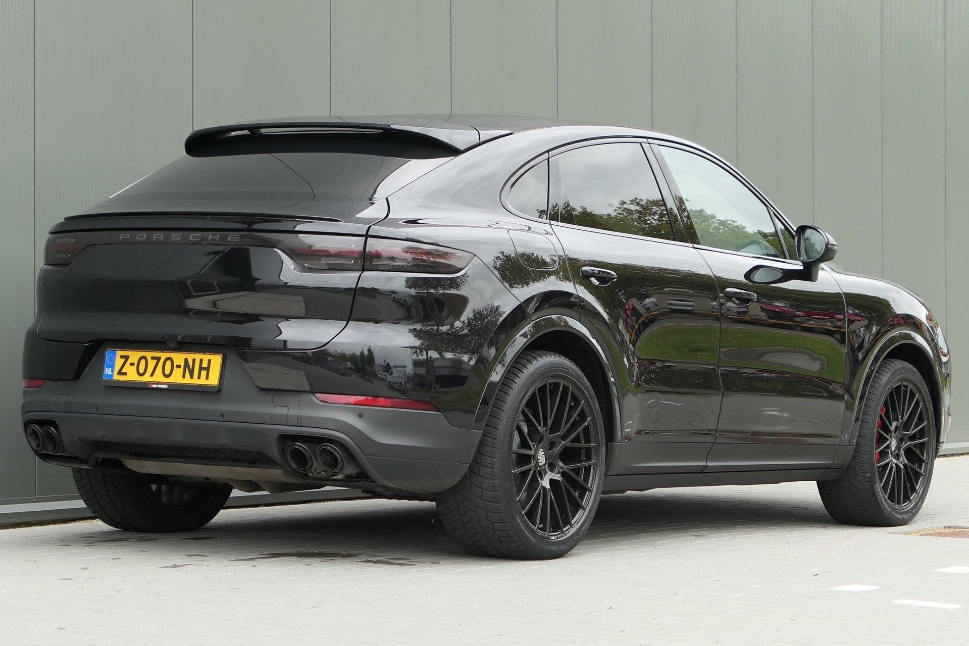 Porsche Cayenne Coupé 3.0 E-Hybrid Panorama Sportchrono BOS, Auto's, Automaat, Cayenne, 14 kWh, Gebruikt
