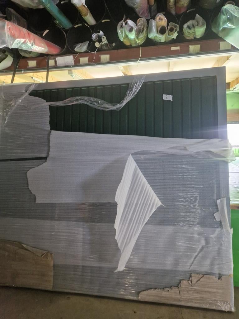 Mooie nieuwe showroom garagedeur met inloop deur, Ophalen, Metaal, Vouwdeur, 120 cm of meer