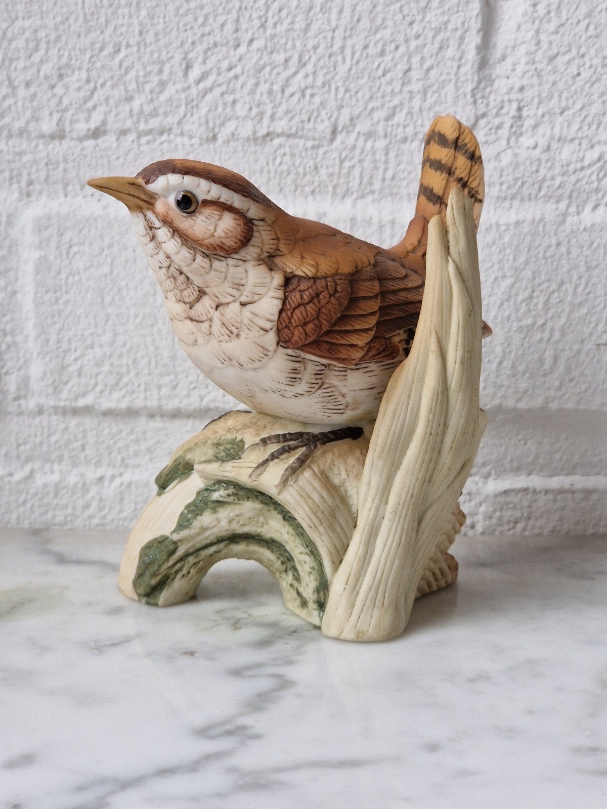 Prachtige porseleinen vogel op tak - Decoratief beeldje, Verzamelen, Ophalen of Verzenden, Zo goed als nieuw, Dier