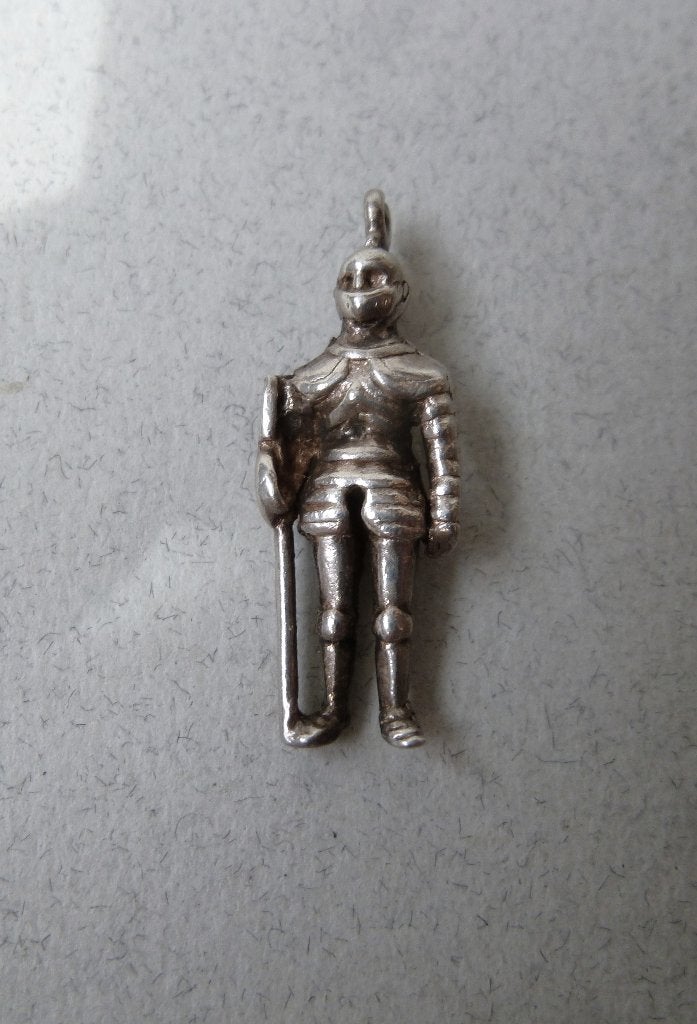 Oude bedel zilver Ridder Harnas Middeleeuwen, Verzenden, Zilver, Hanger