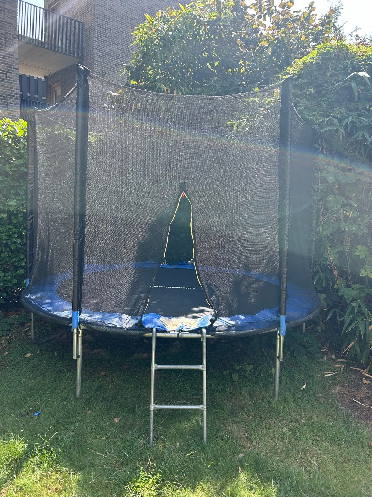 Viking Sports Trampoline met veiligheidsnet en ladder, Ophalen, Gebruikt