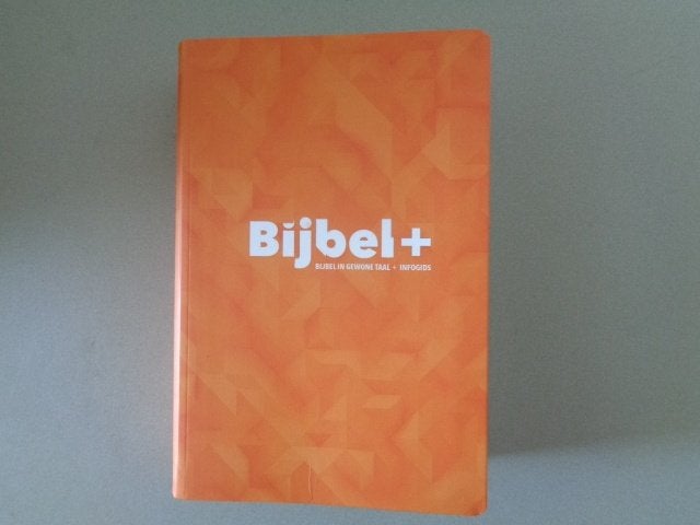 Bijbel +  - Bijbel in Gewone Taal + infogids, Ophalen of Verzenden, Zo goed als nieuw, Nederlands Bijbelgenootschap, Christendom | Katholiek