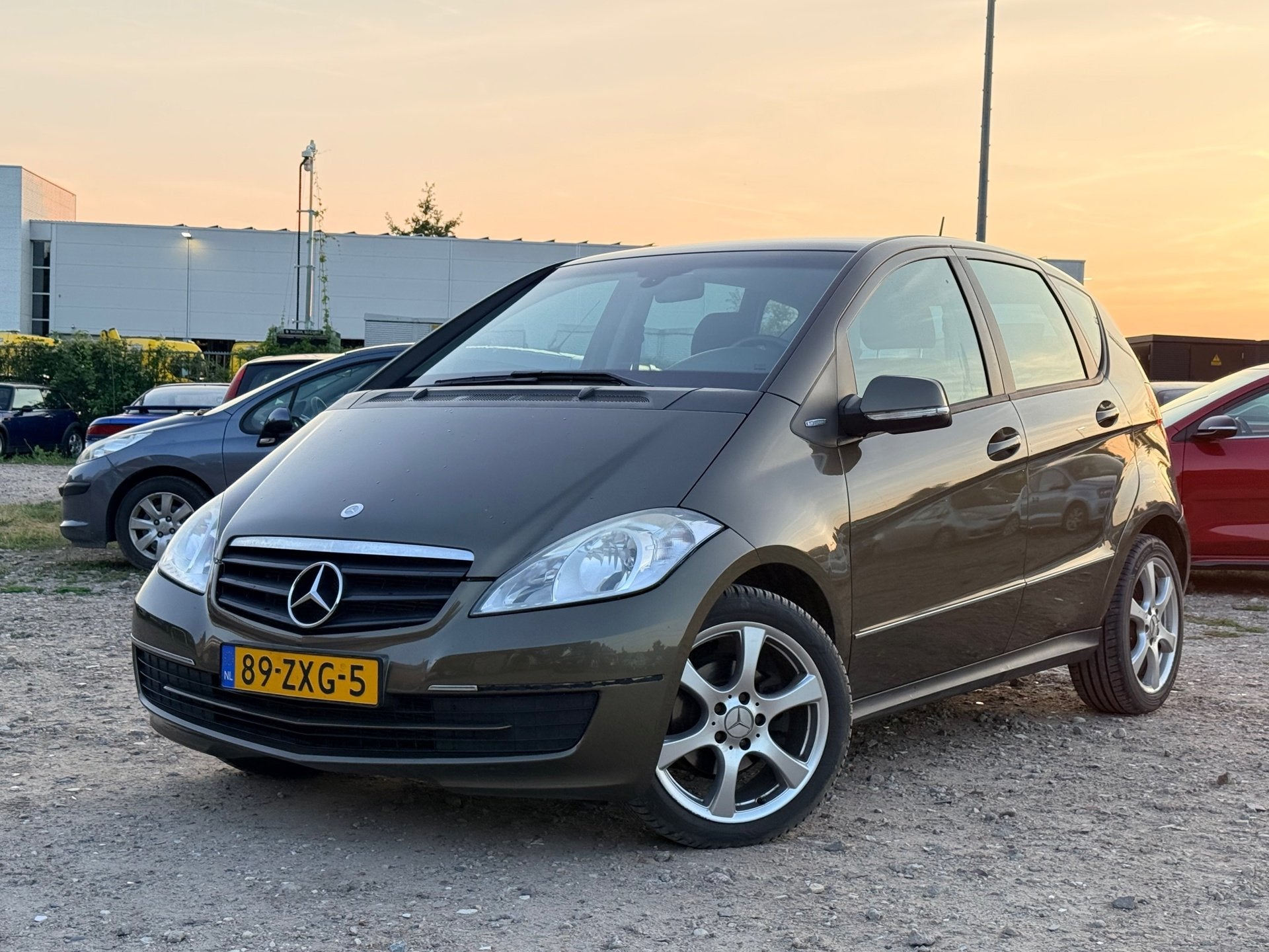 Mercedes-Benz A-klasse 160 BlueEFFICIENCY Business Class, Voorwielaandrijving, Euro 5, Bruin, Leder en Stof