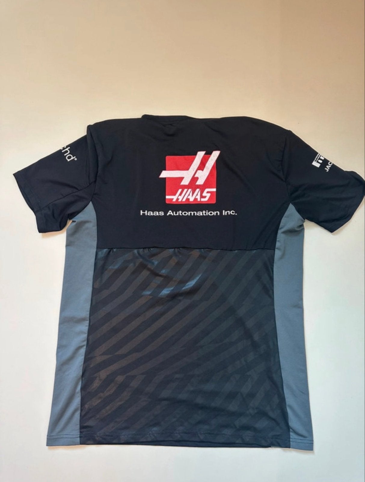 Haas F1 Team T-shirt Zwart/Grijs Maat M - Zo goed als nieuw, Ophalen of Verzenden, Zo goed als nieuw, Maat 48/50 (M), Zwart