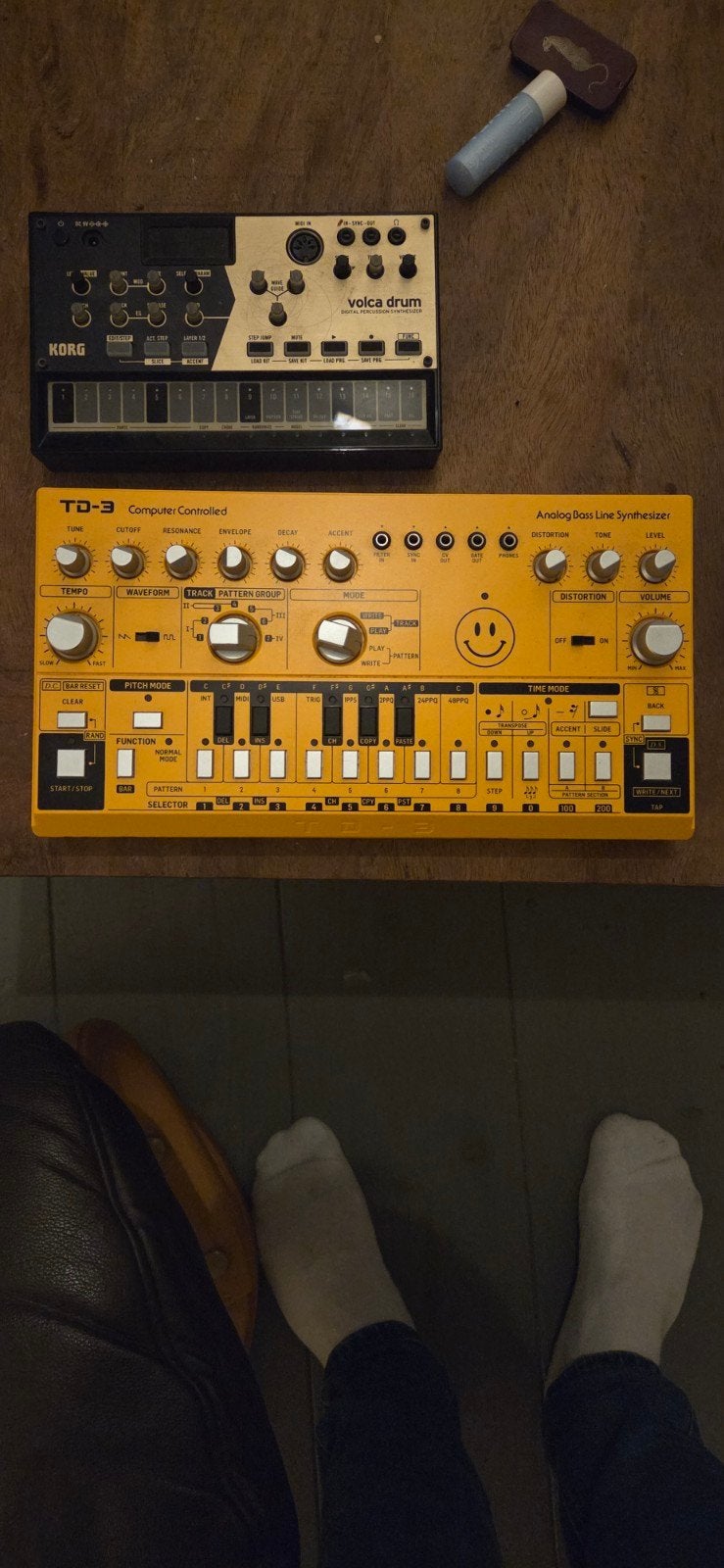 Behringer TD-3 en Korg Volca Drum Synthesizers, Ophalen of Verzenden, Zo goed als nieuw, Korg, Met midi-aansluiting