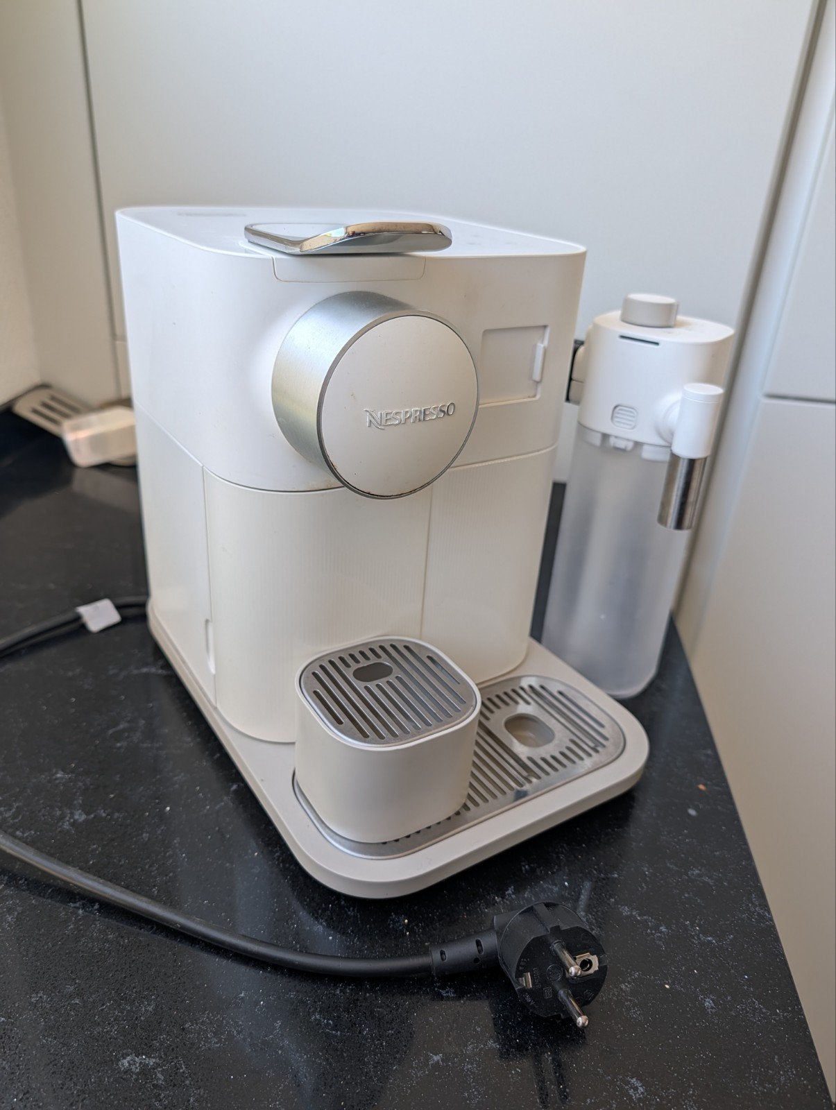 delonghi gran lattissima Nespresso, Ophalen, Koffiemachine