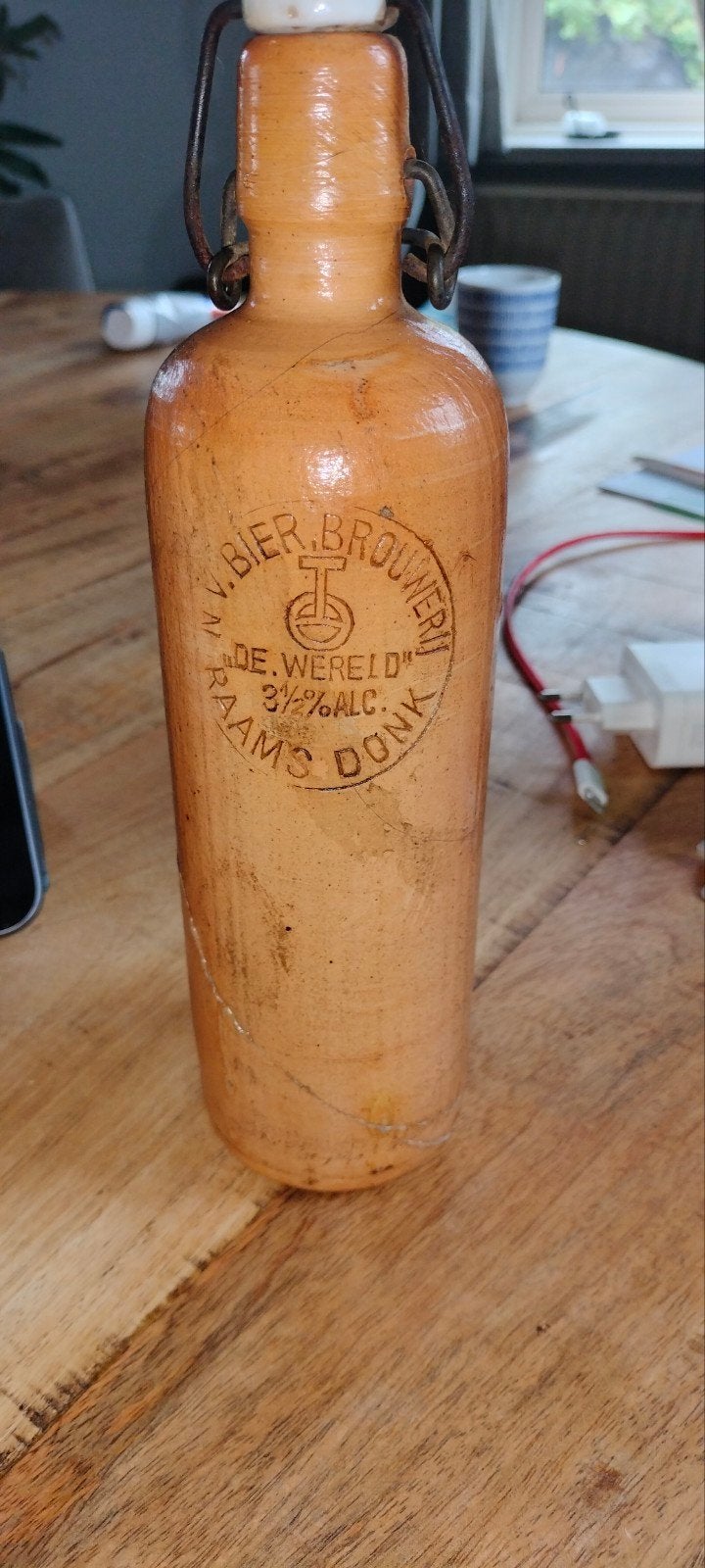 Bierfles N.V. Bierbrouwerij "De wereld Raamsdonk, Ophalen, Flesje(s), Overige merken