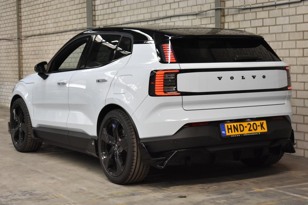 Volvo EX30 HEICO Single Extended Plus 272pk/69kWh (bj 2025), Auto's, Automaat, Gebruikt, EX30, Blauw