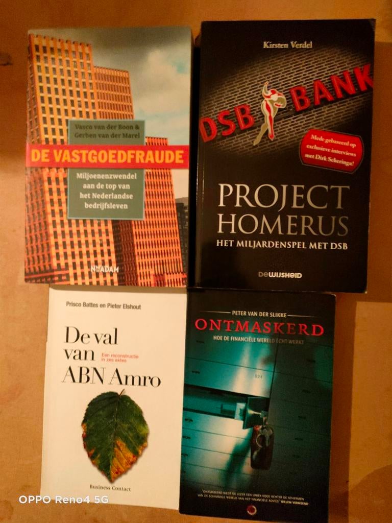 De grote financiële bank fraude bouw fraude €2 per stuk, Ophalen of Verzenden, Zo goed als nieuw, Diverse