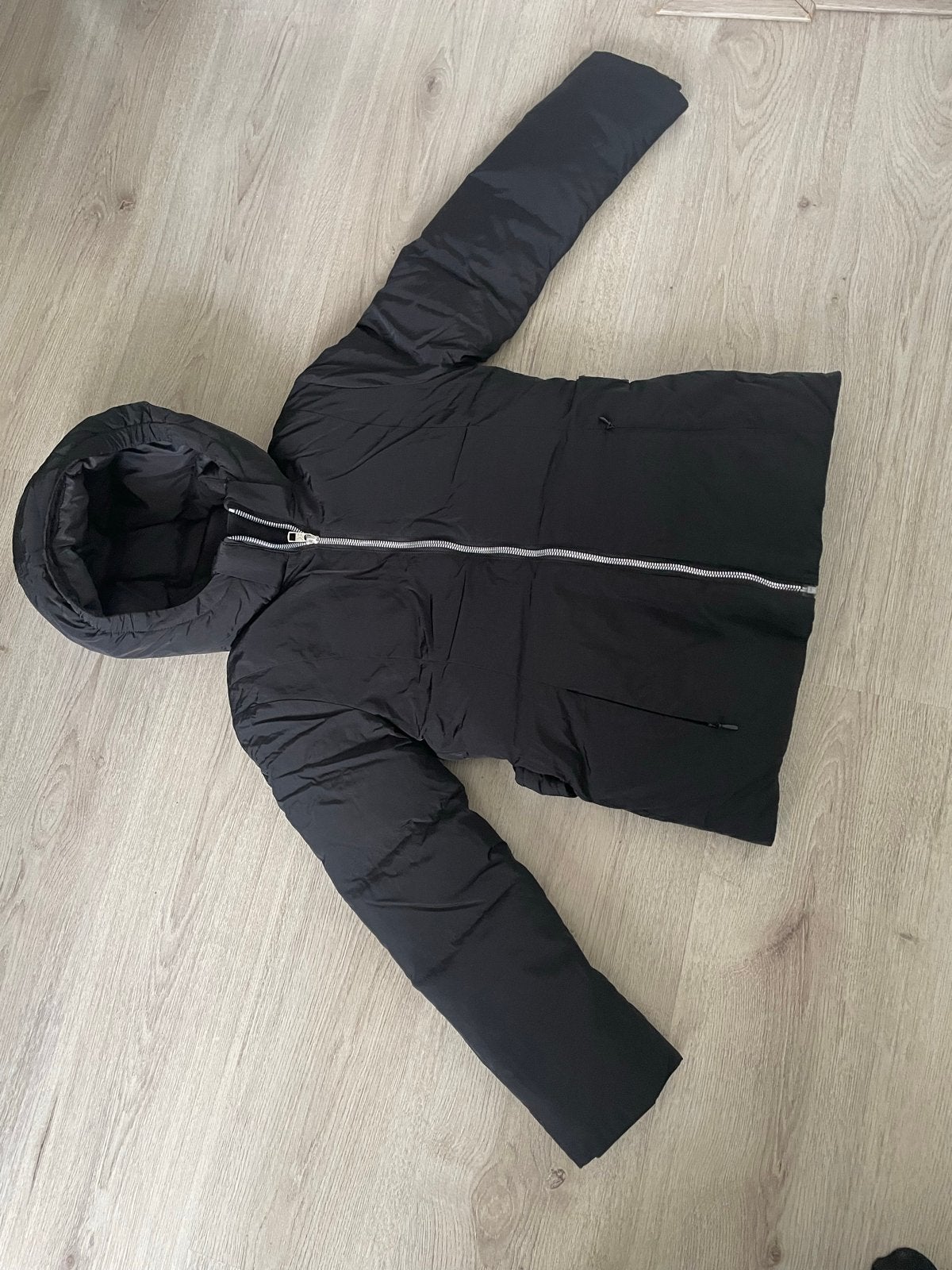 Calvin Klein  Zwarte Winterjas Maat 10 jaar, Kleding | Dames, Ophalen of Verzenden, Zo goed als nieuw, Maat 38/40 (M), Zwart