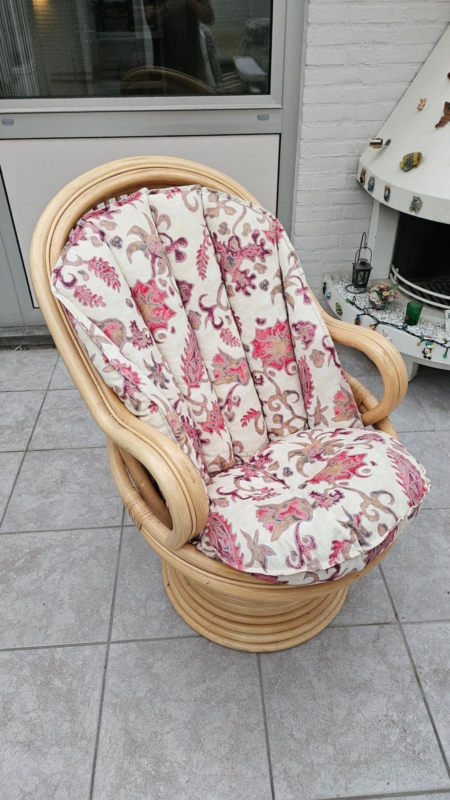 Rotan draaifauteuils, 2 st. met bloemenkussen TEAB, Ophalen