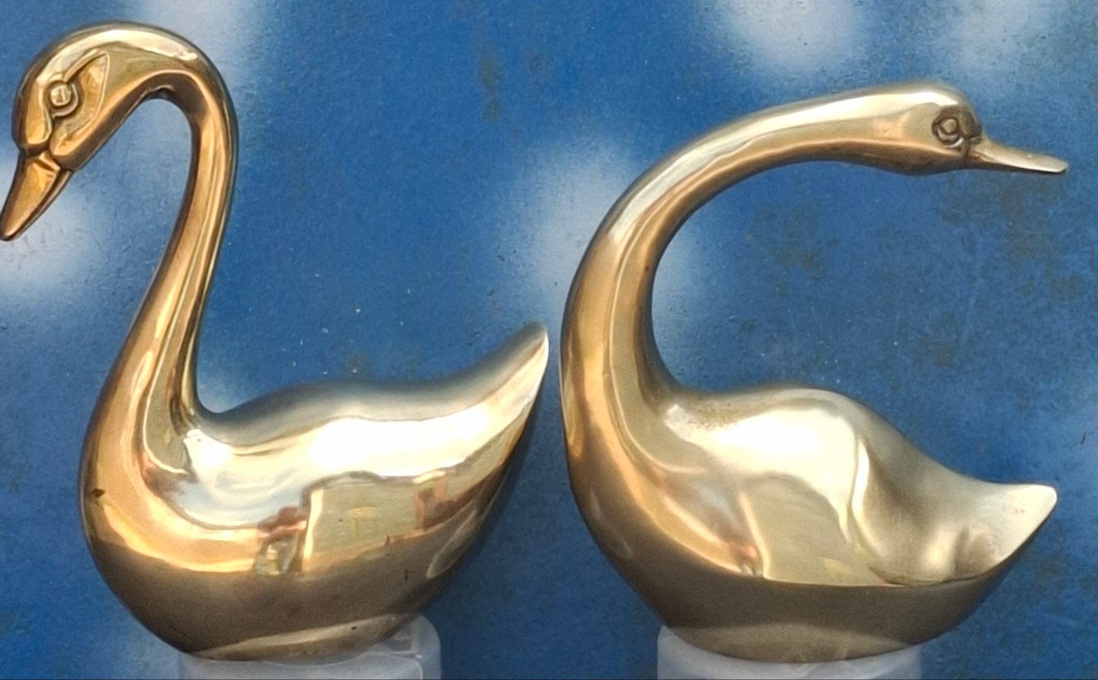 Zwaan.  Zwanenpaar.  Messing.  Ca '70. 15  & 14 cm., Ophalen
