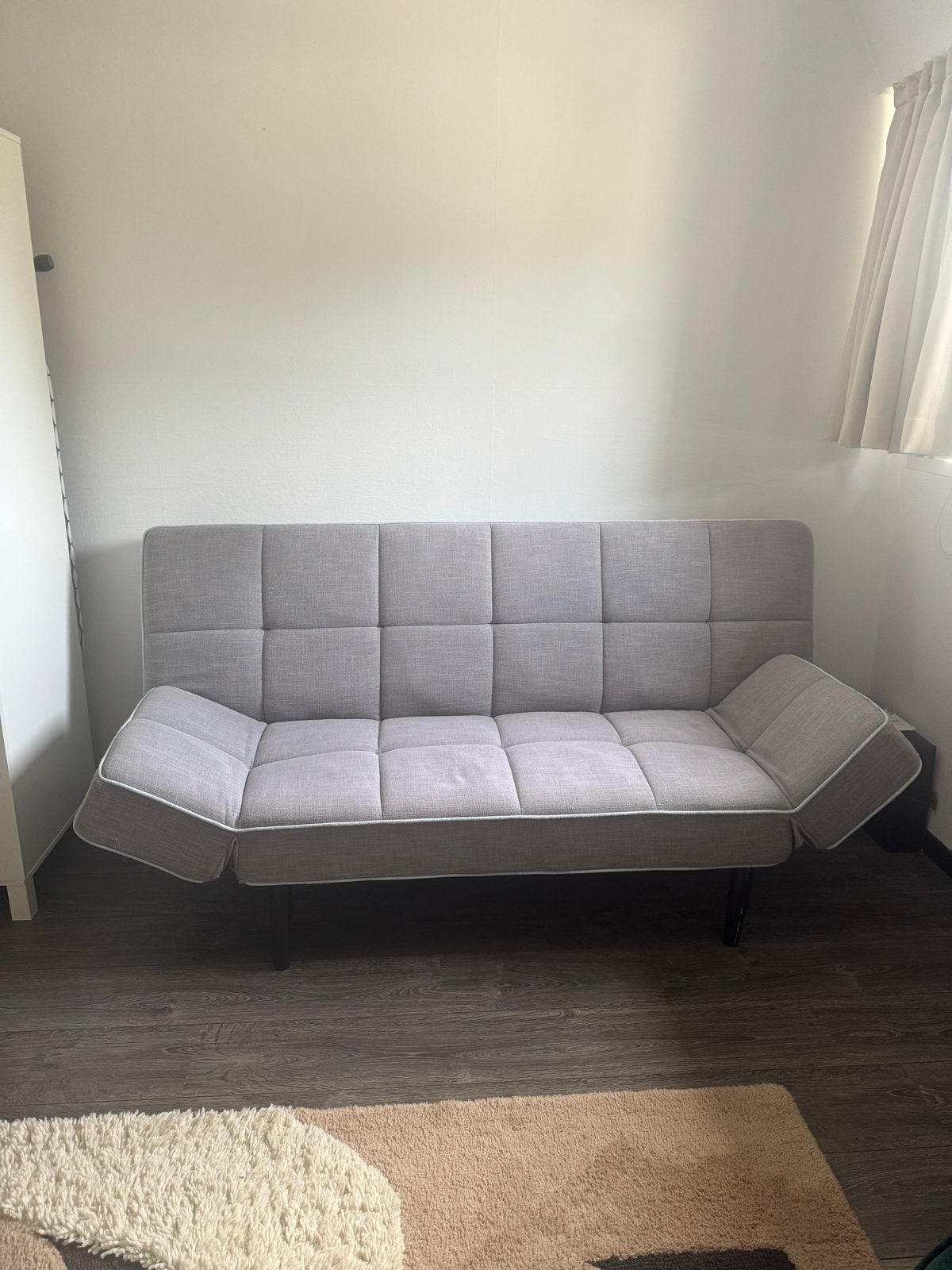 Grijze slaapbank/futon - Compact en veelzijdig, Ophalen, 150 tot 200 cm, Tweepersoons, 75 tot 100 cm