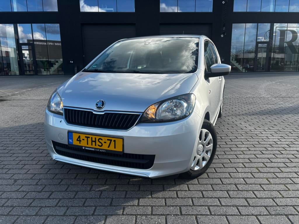 Skoda Citigo 1.0 mpi 2014 Grijs, Auto's, Skoda, Voorwielaandrijving, Euro 5, Stof, Zwart