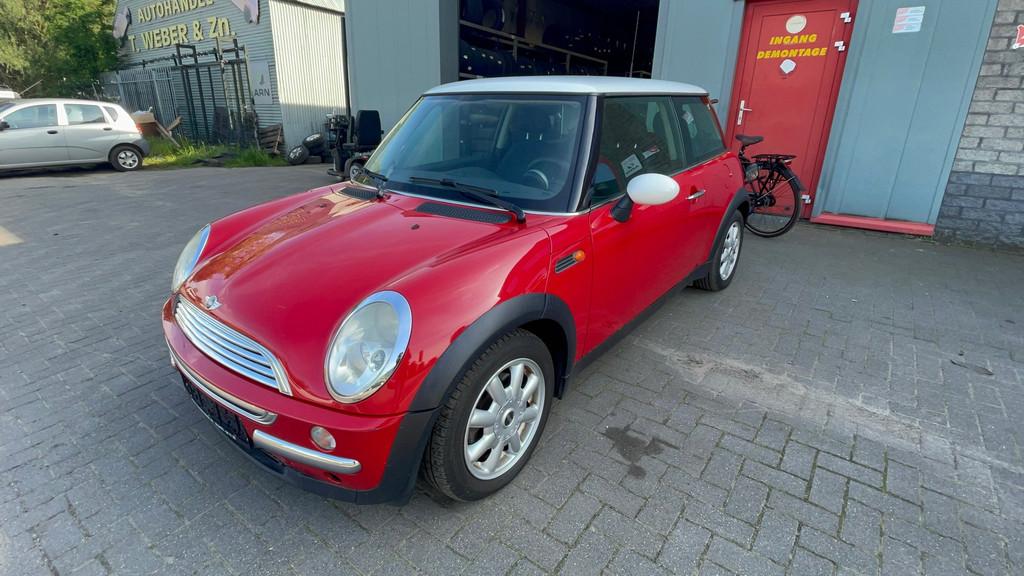 Mini Mini 1.6 Cooper Pepper, Voorwielaandrijving, 15 km/l, Gebruikt, 4 cilinders