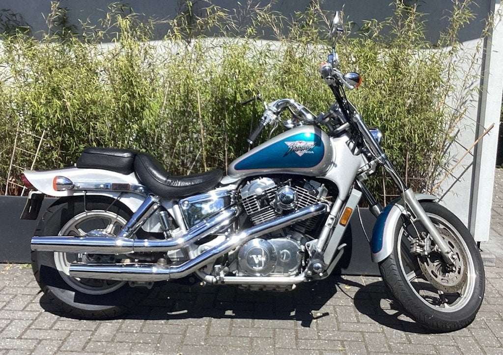 Honda Shadow VT1100C uit 1992, Motoren, Cardan-aandrijving, 2 cilinders, Gebruikt, Particulier