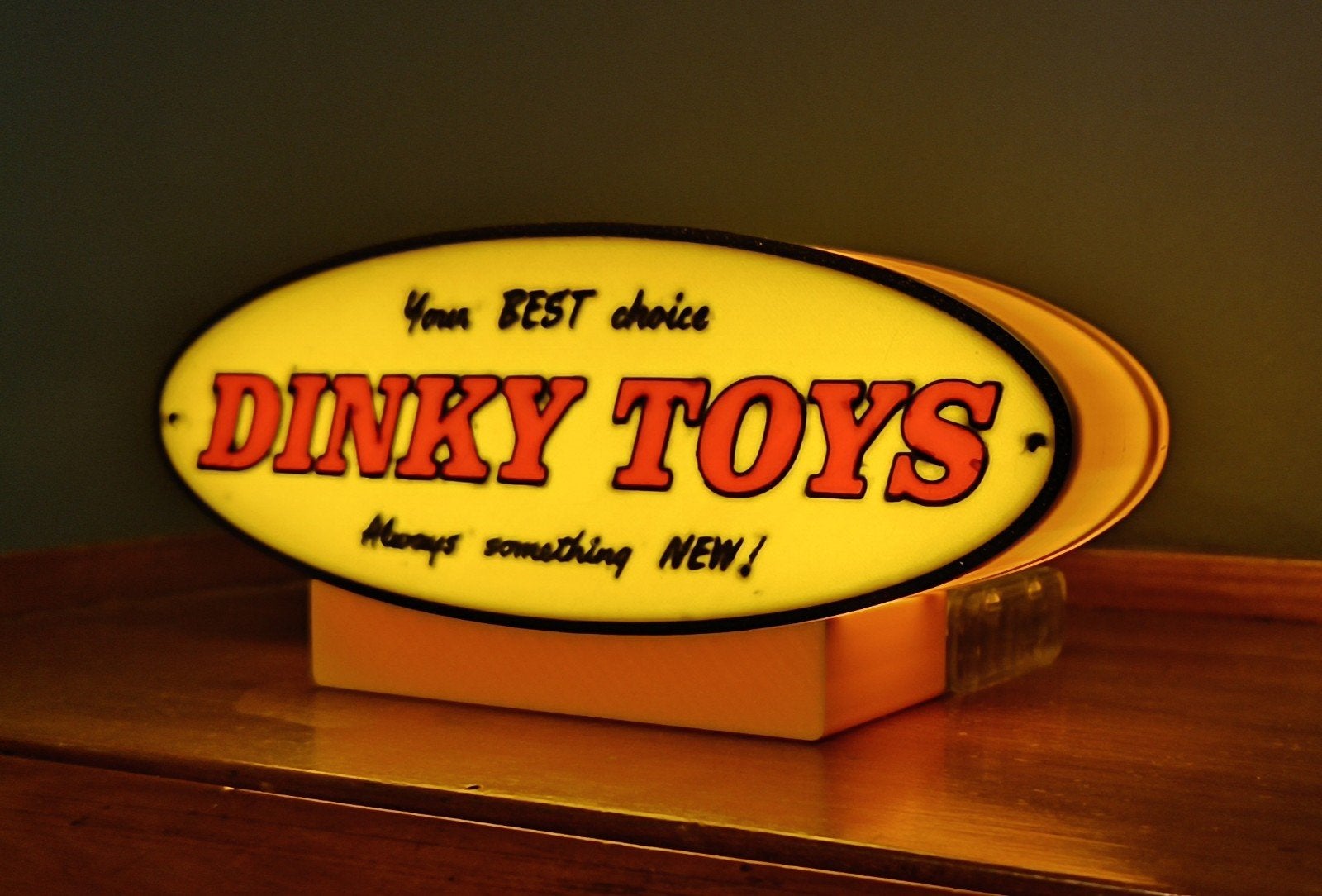 Dinky Toys LED Lichtbak - Iconische Decoratie, Verzamelen, Ophalen of Verzenden, Nieuw, Lichtbak of (neon) lamp