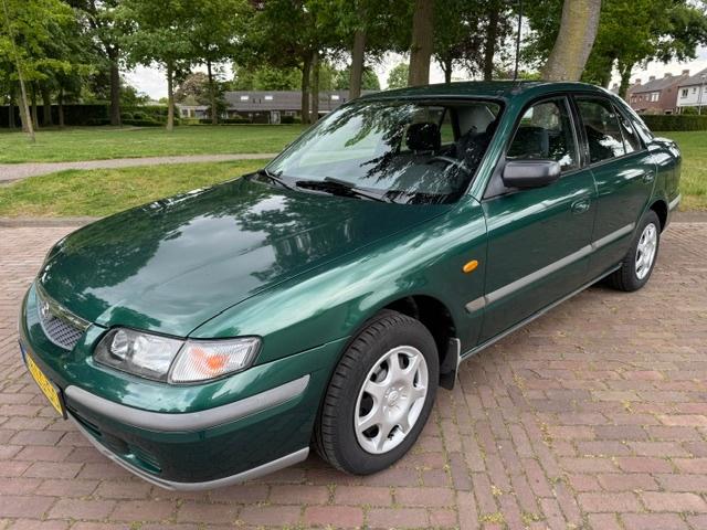 Mazda 626 1.8 SDN 16V UNIEKE  STAAT  EERSTE EIGENAAR, Auto's, Mazda, Particulier, Centrale vergrendeling, Metallic lak, Radio