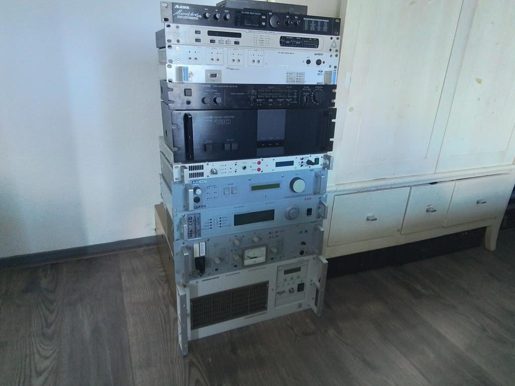 Rvr Audemat Rohde schwarz Telefunken Orban Elenos Junger !!, Ophalen of Verzenden, Gebruikt, Zender en Ontvanger
