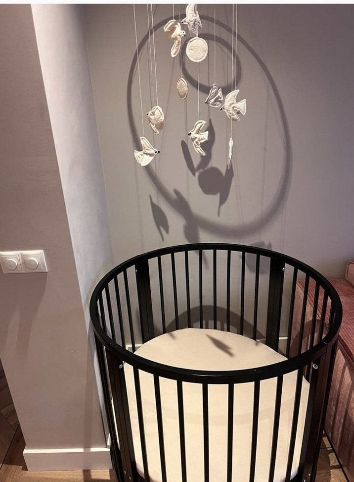 Buxibo Babybox / Grondbox – Zwart – Inclusief Matras, Ophalen, Zo goed als nieuw, Rond, Wieltjes