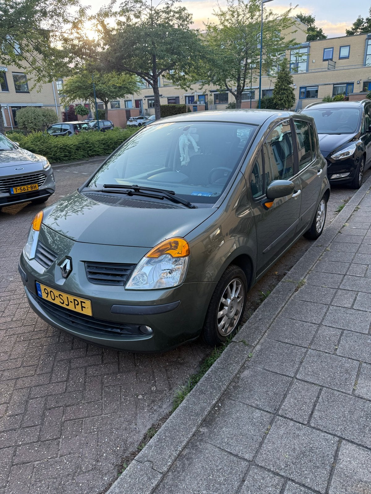 Renault Modus 1.2 16V Autbas E3 2006 Groen, Voorwielaandrijving, Stof, 74 pk, 4 cilinders