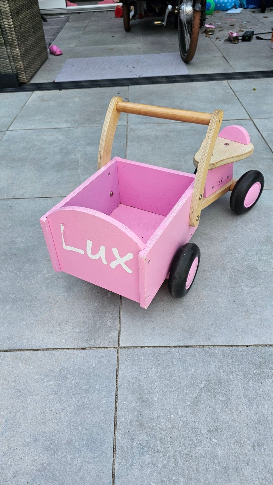 Leuke roze bakfiets voor kinderen - sticker kan eraf, Ophalen of Verzenden, Zo goed als nieuw