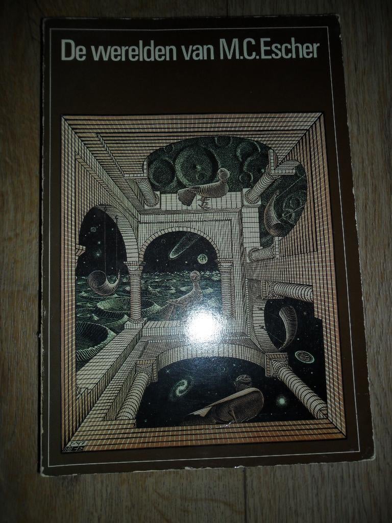 De werelden van M.C. Escher  1975, Boeken, Ophalen of Verzenden, Zo goed als nieuw