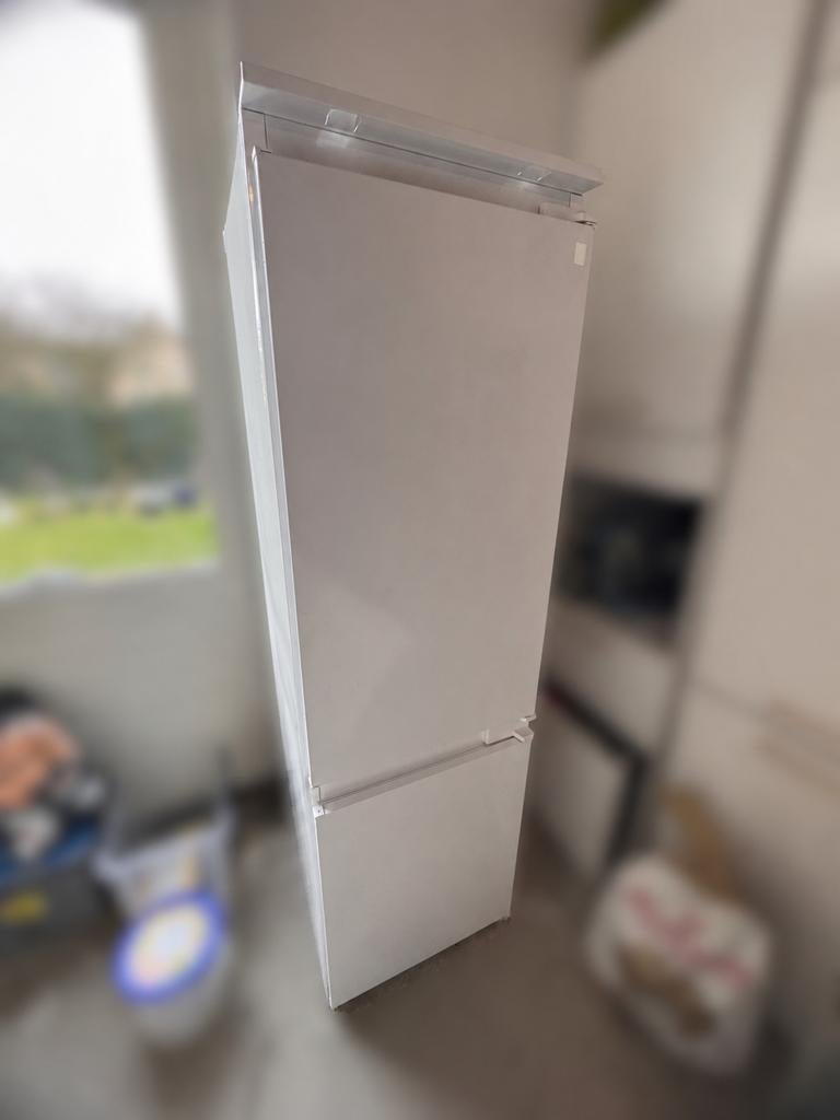 Whirlpool ART66001 Inbouw Koel-vriescombinatie, Witgoed en Apparatuur, Koelkasten en IJskasten, Ophalen, Gebruikt, 200 liter of meer