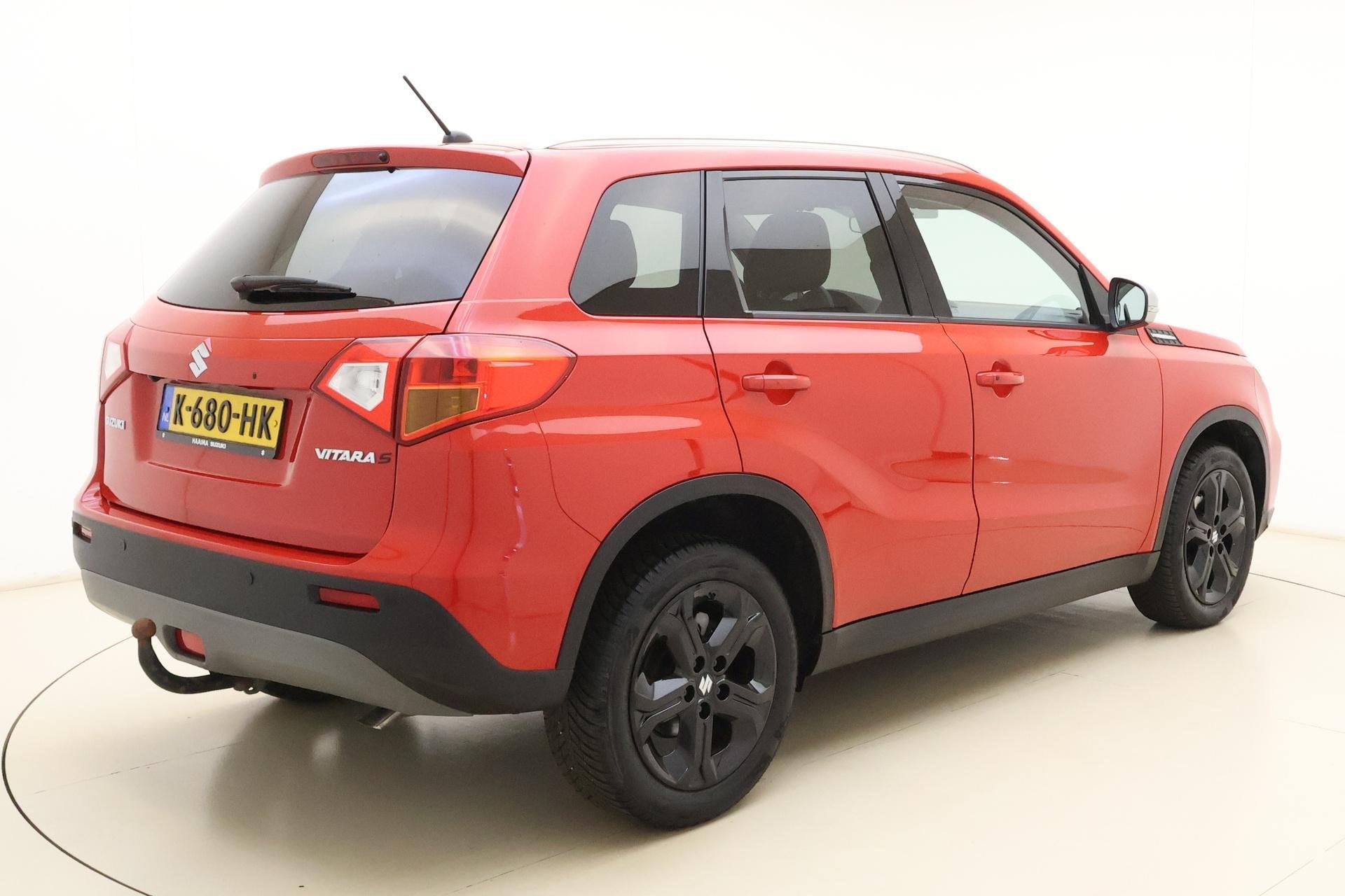 Suzuki Vitara 1.4 S | Trekhaak l Climate Control l Bluetooth, 12 maanden, Gebruikt, 4 cilinders, 400 kg